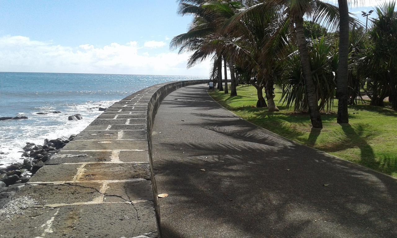 Airport Appart Sainte-Clotilde المظهر الخارجي الصورة